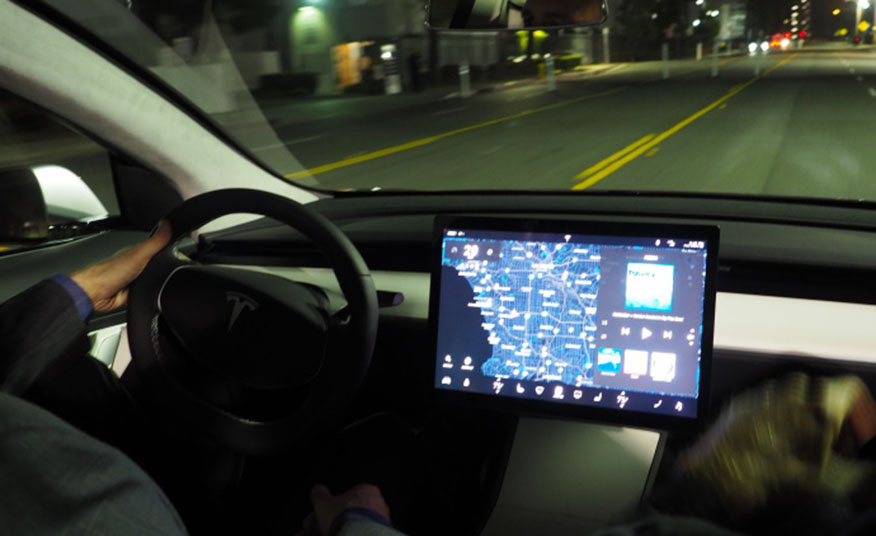 2018-Tesla-Model-3-interior