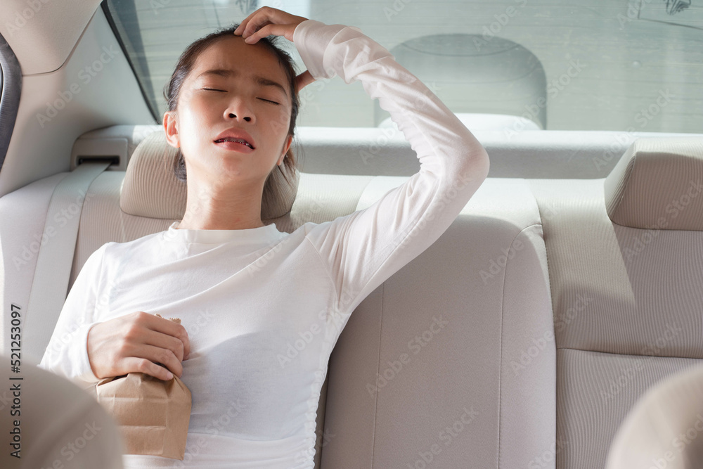 Top Tips for Avoiding Car Sickness | Tips to Prevent Motion Sickness in Children and Adults During Travel